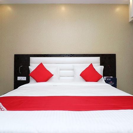 Oyo 25130 Hotel Royal Inn New Delhi Extérieur photo