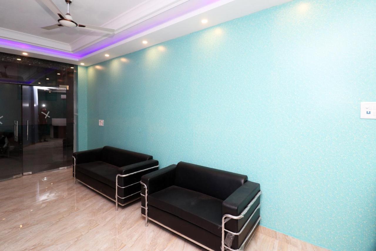 Oyo 25130 Hotel Royal Inn New Delhi Extérieur photo