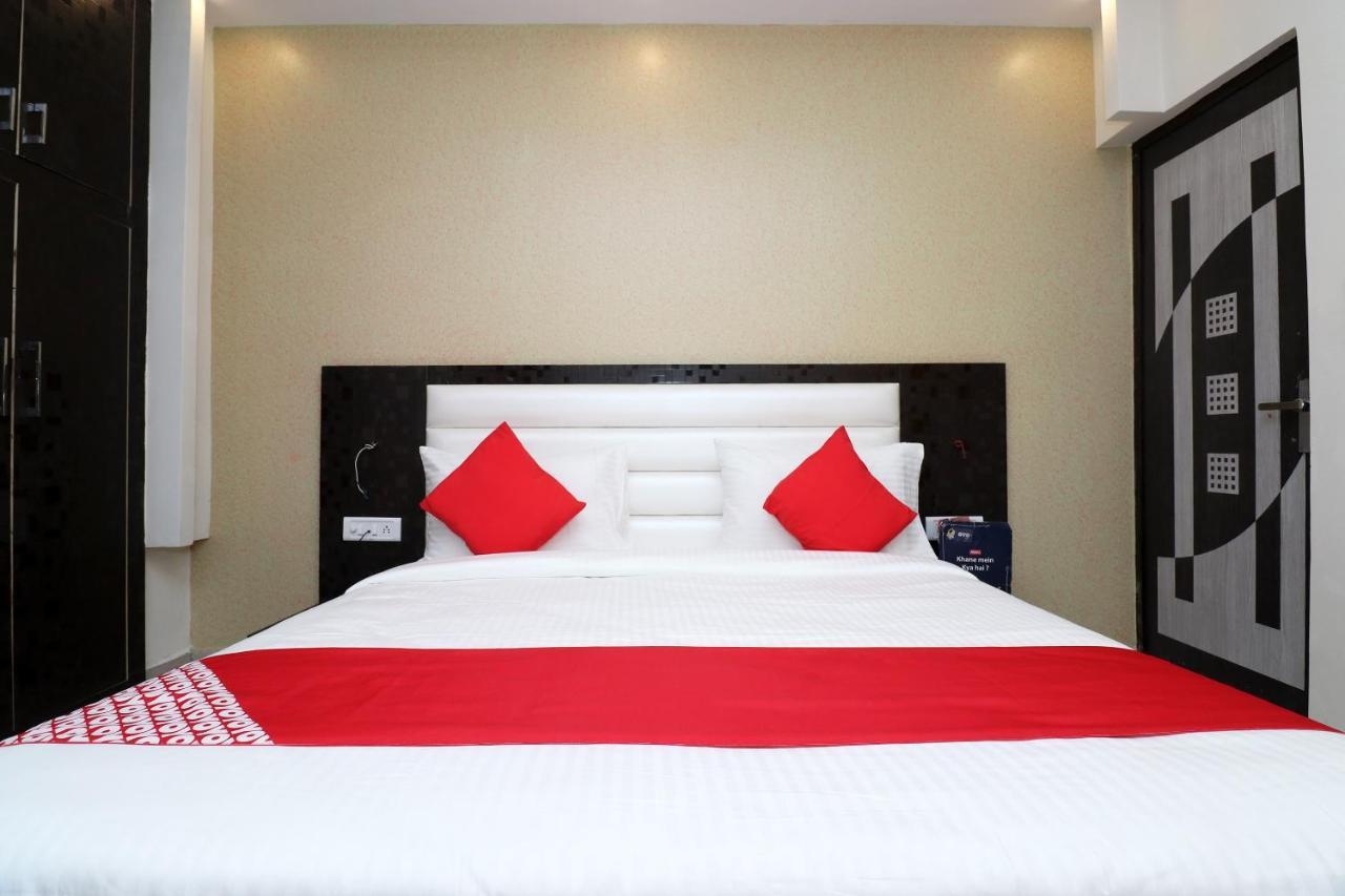 Oyo 25130 Hotel Royal Inn New Delhi Extérieur photo