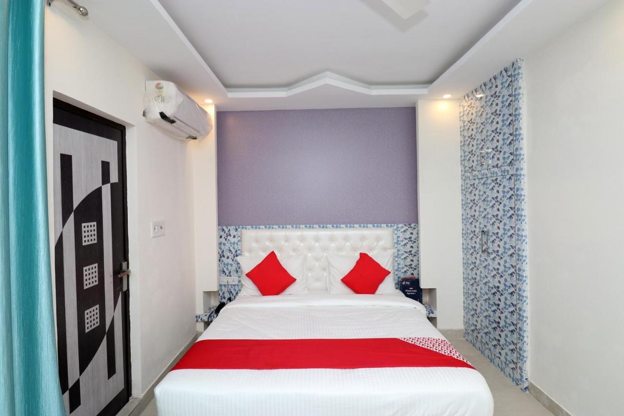 Oyo 25130 Hotel Royal Inn New Delhi Extérieur photo