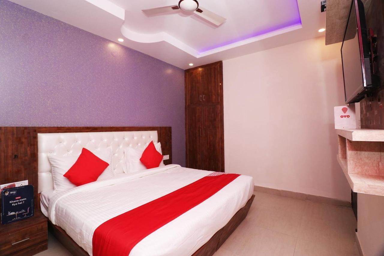 Oyo 25130 Hotel Royal Inn New Delhi Extérieur photo