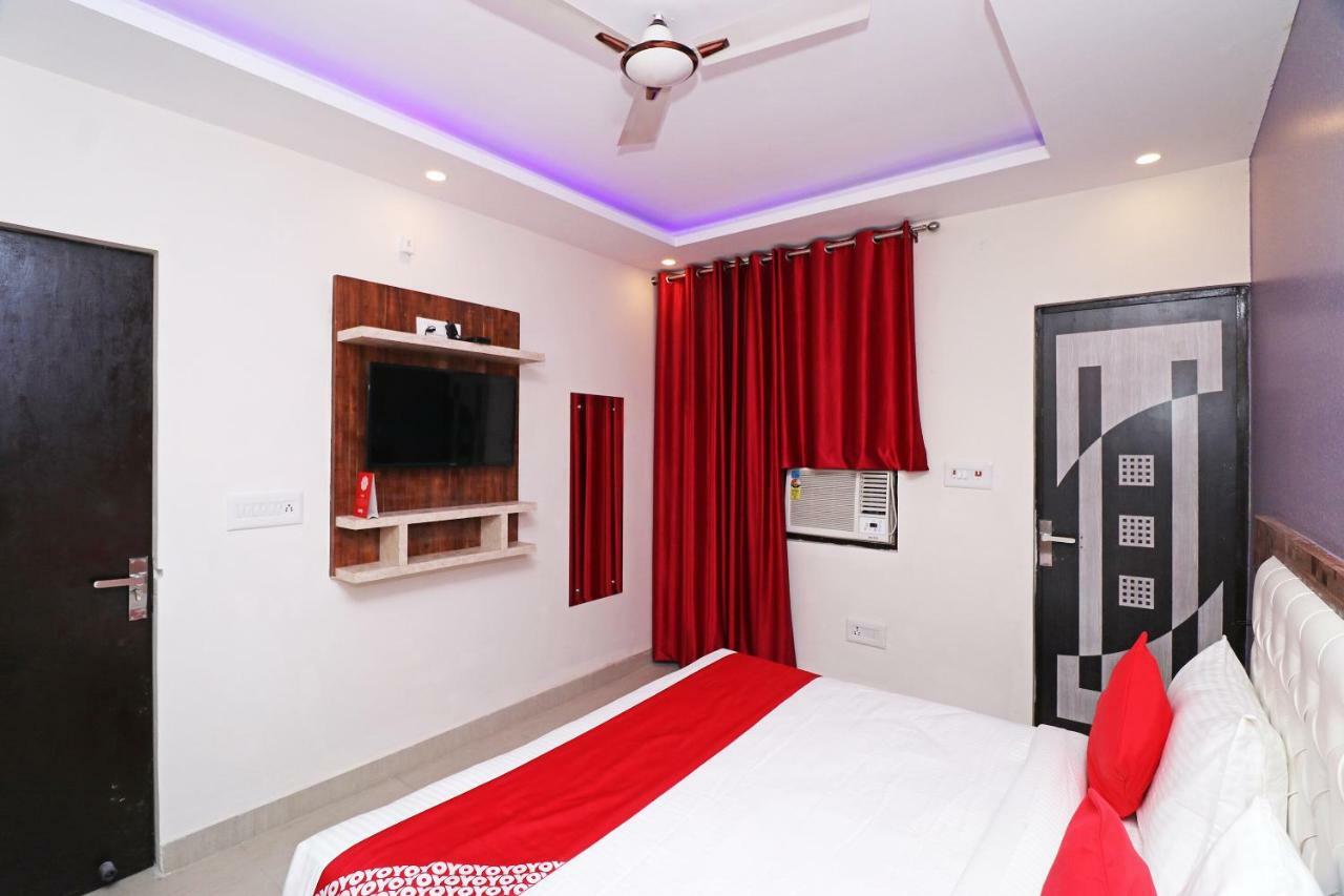 Oyo 25130 Hotel Royal Inn New Delhi Extérieur photo